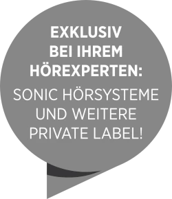 Grauer Abzeichen-Sticker mit Hinweis auf exklusive Sonic Hörsysteme beim Hörakustiker.